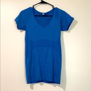 Swiftly Teck V-neck